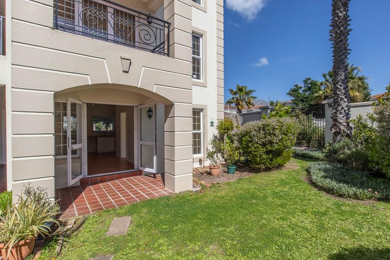 To Let 1 Bedroom Property for Rent in Tokai Western Cape